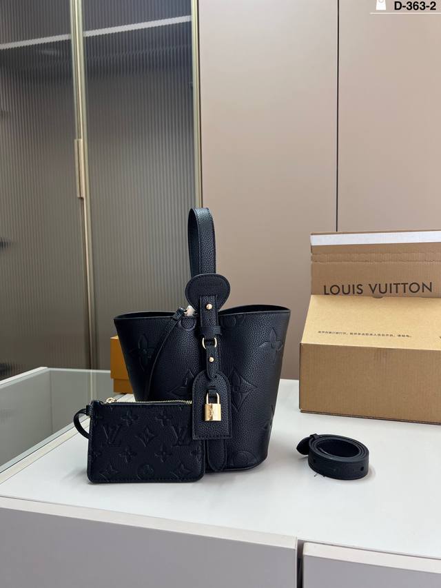 Chip Version Decorative Lock Without Key Lv Louis Vuitton Bucket Bag D-363-2 Siz