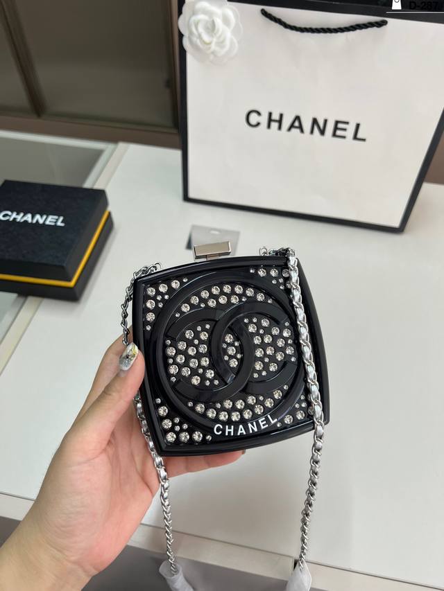 chanel 25A Early Spring Series Preview Diamond Pressed Powder Bag Is So Spark