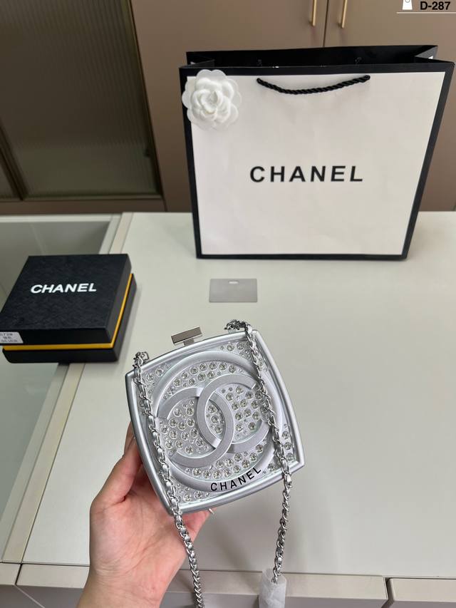 chanel 25A Early Spring Series Preview Diamond Pressed Powder Bag Is So Spark