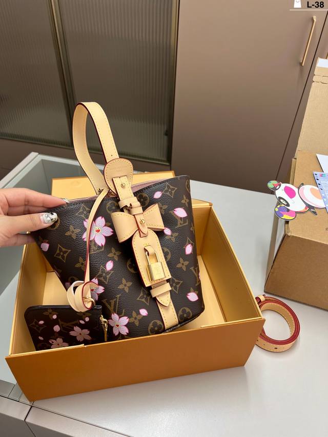 Decorative Lock Without Key Lv Louis Vuitton Bucket Bag L-38 Size 17 18 Folding