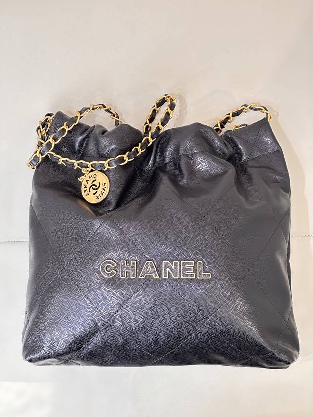 Price adjustment Spot stock 3261# From Gabrielle in 2017 to 19 in 2018, Chanel h