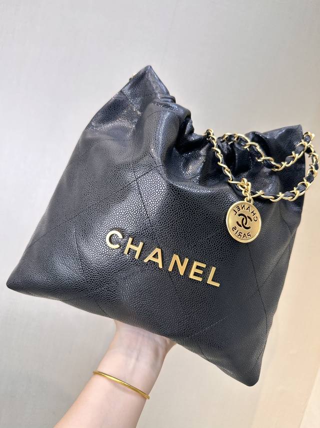 Price adjustment Spot stock 3260 # From Gabrielle in 2017 to 19 in 2018, Chanel