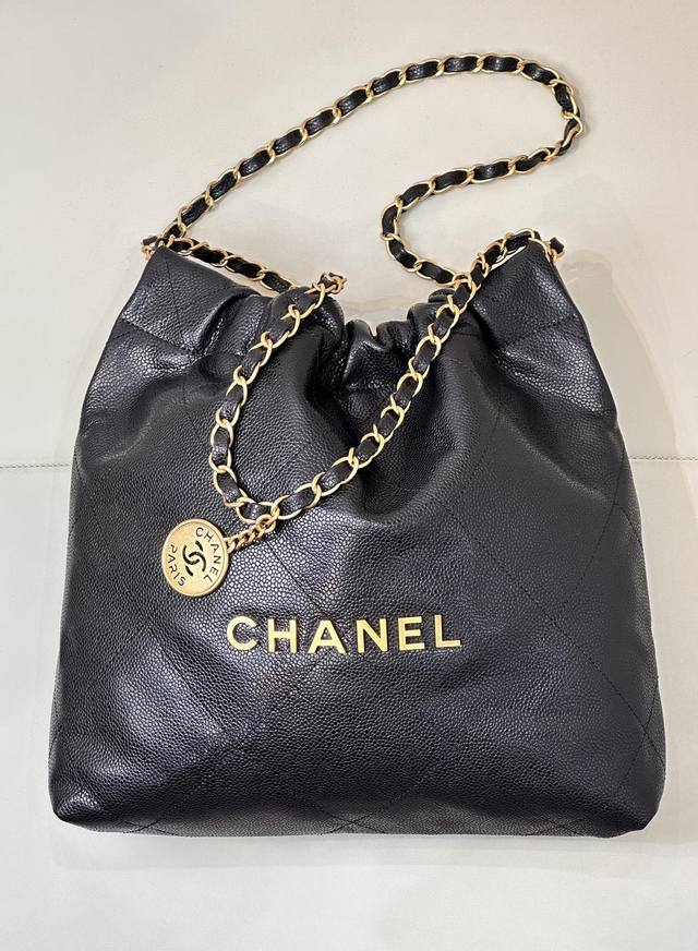Xiaoxiang 3260 3261 Let's take a look at the leather texture of our channel. The