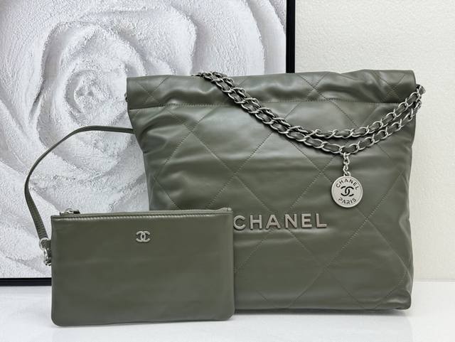 Chane 3260 Chane*24A "Cold Wash" Denim 22Bag, a blue one was released before, an