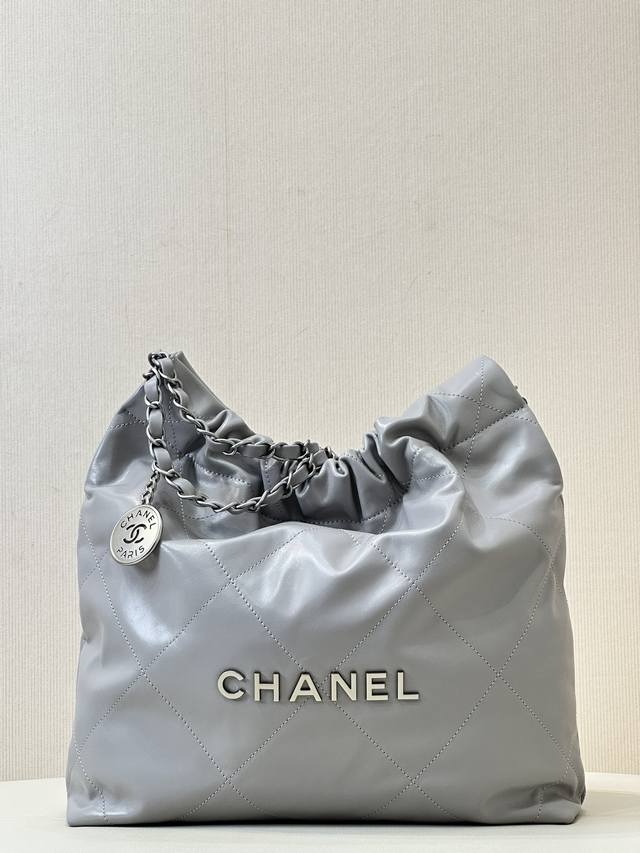 Brand: Chanel Model: As3260 Gradient-sprayed cowhide Introduction: Original qual