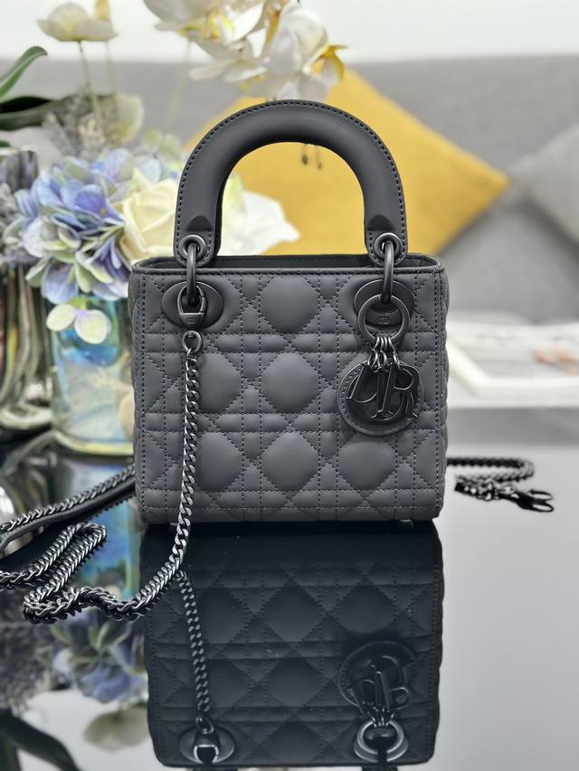 Gf4343Fb Exclusive real shot of black embossed trolley case The new Horizon trol