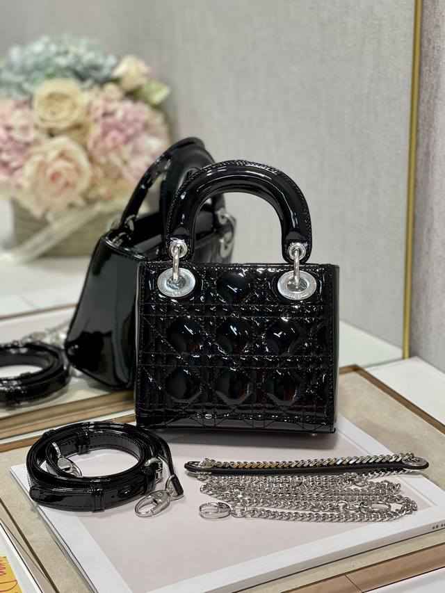 Three-grid patent leather black gold buckle in stock Classic Lady Di0R Princess