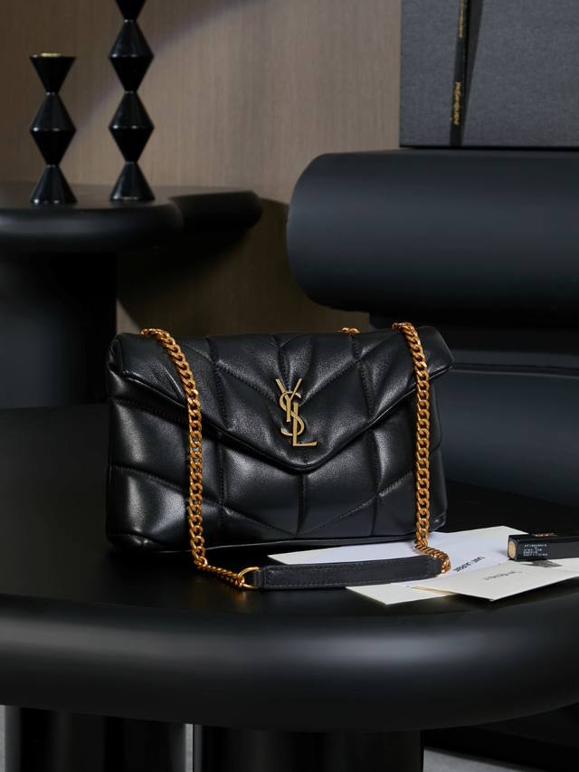 Birkin in stock in platinum Palm print Epsom leather Semi-handmade hand-sewn wax