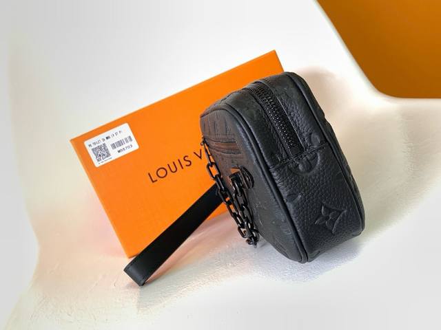 Original leather, full set of original packaging Exclusive black silver chain _