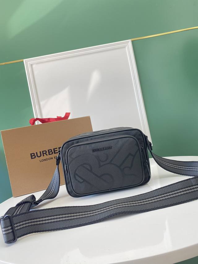 Chane124A Underarm Bag As4923 High-end Handmade This season really brings the au