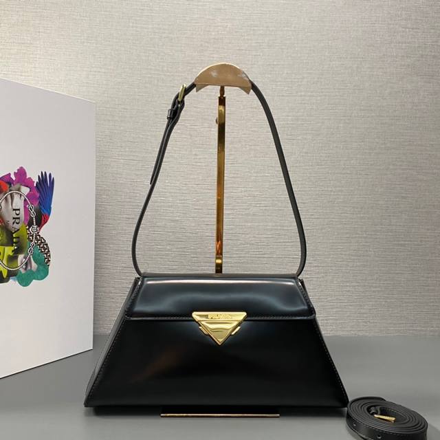 Exclusive new style of Italian imported original leather, genuine development, t
