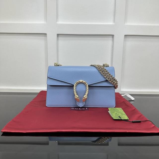Camouflage M14016 M14988 Nil handbag is stylish and compact. It belongs to the M