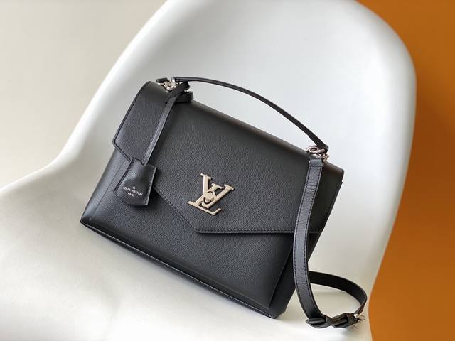 Original leather Top quality ~ imported material mini saddle bag This Soft Saddl