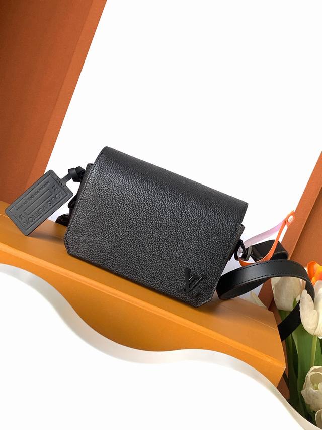 Gloria Travel Bag_ Travel tote bag Wear-resistant nylon fabric, cowhide handles