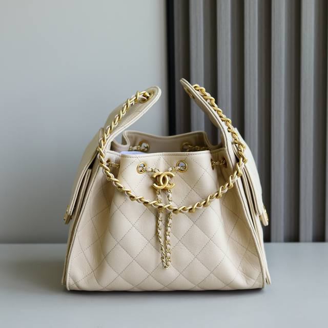 This model is not refundable, exchangeable or after-sales. Only two 7-size brown
