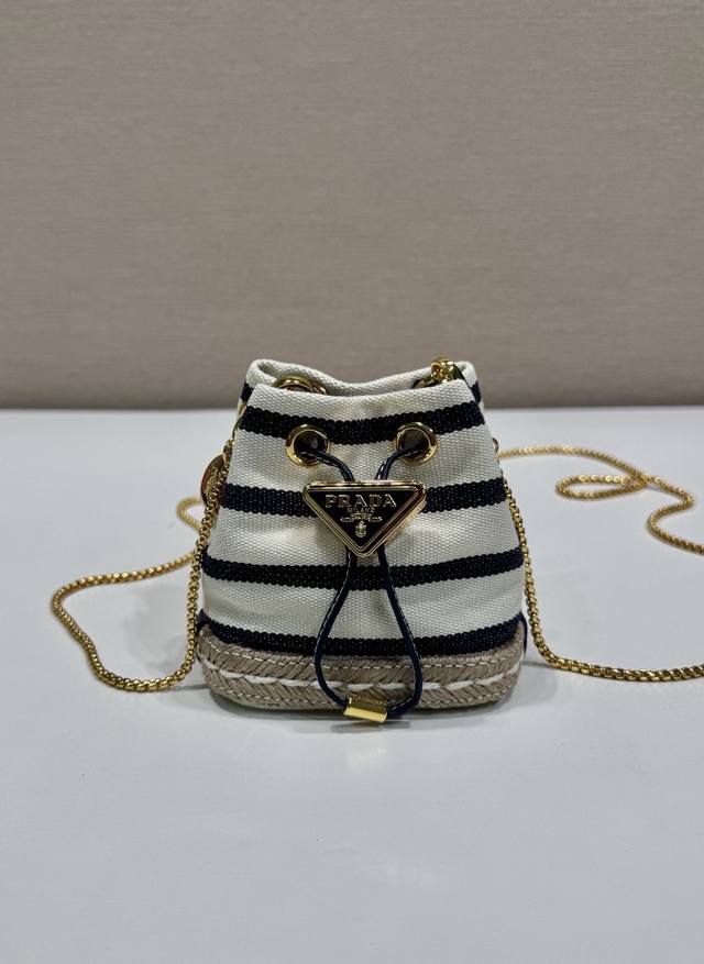 Cartier 1:1 leopard necklace shipped Classic aristocratic style, luxurious and c