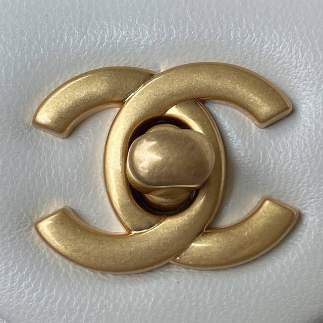 Louis Vuitton Unique design with Lv classic graphic concept Beautiful