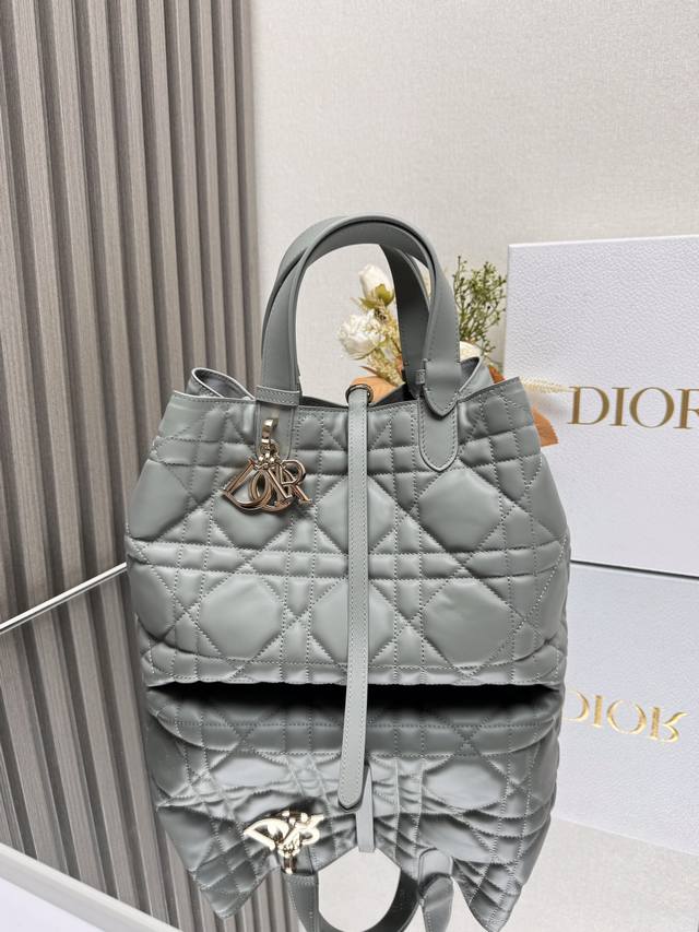 style Amway # Armani Ferris Wheel Silver elegant temperament to create an intell