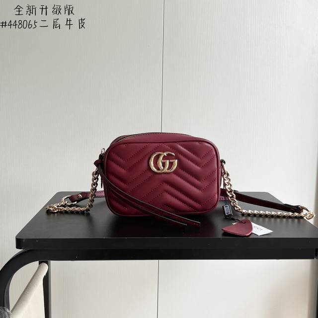 Fendi Boston travel bag. Classic design, fashionable and versatile Limited editi