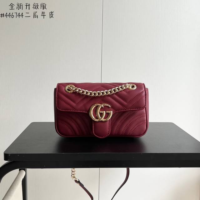 Fendi Baguette embroidered baguette bag Warm, delicate, elegant and advanced Ver