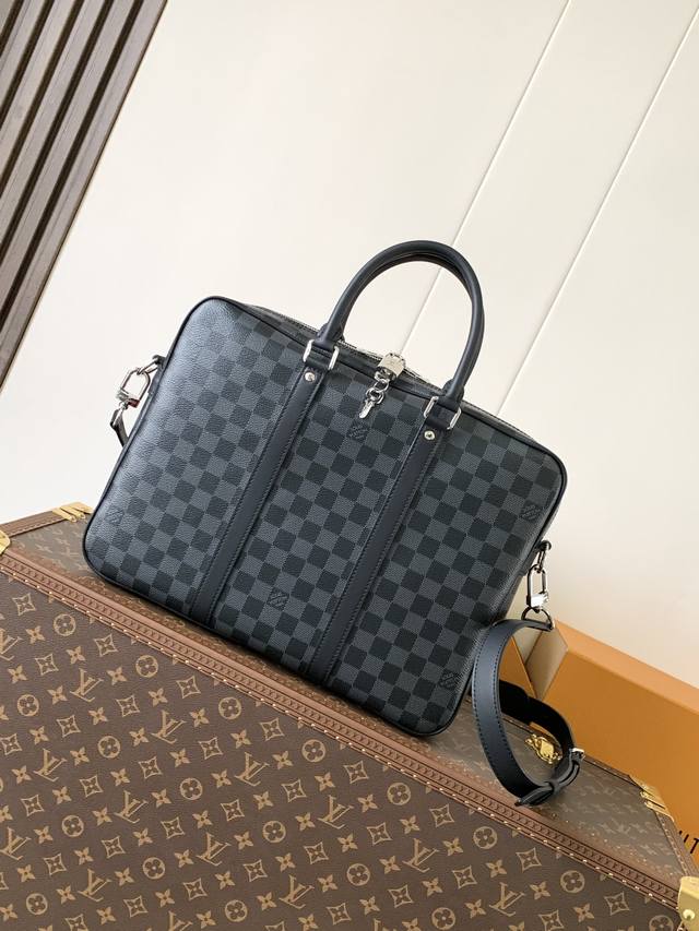 Loewe Shopping Bag! Inspired by Loewe's home decor cushions, the spacious backpa
