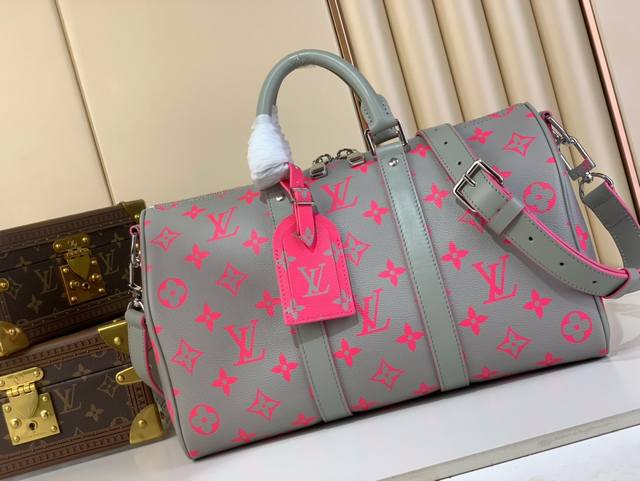 Original Lv Tambour series is coming strong watch size 44mm Girls who like large