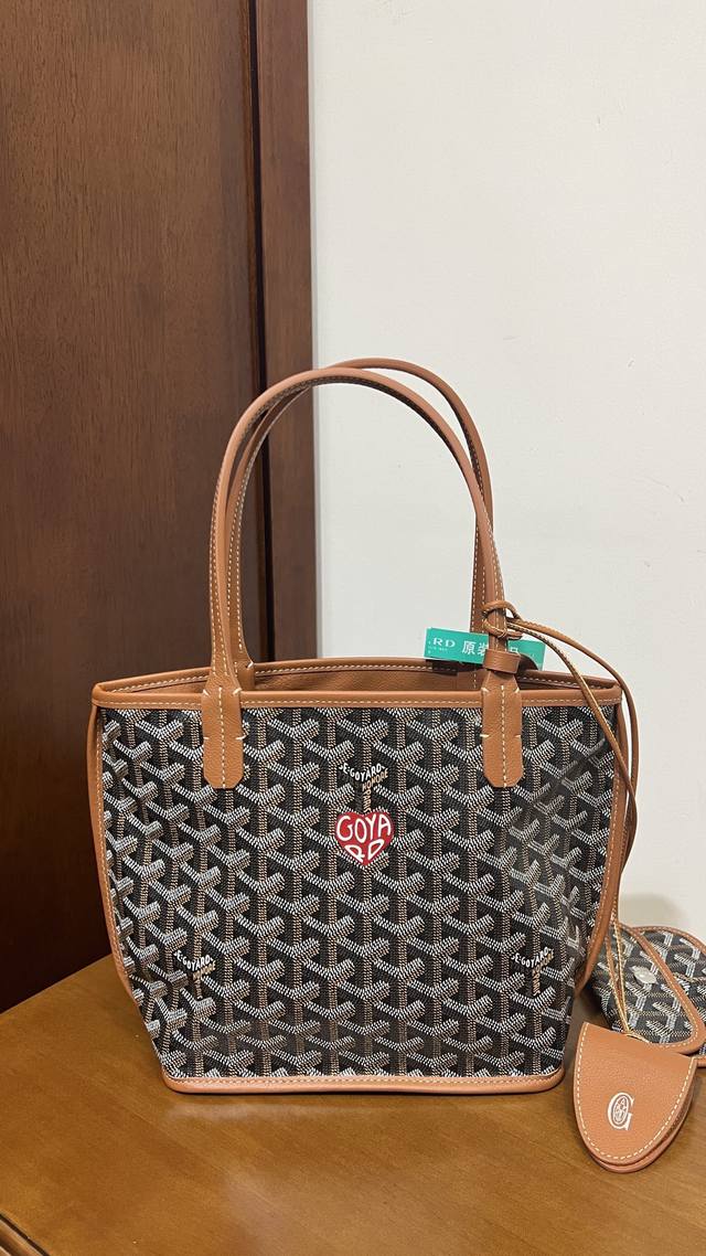 Loewe Anagram handbag original new product bag sharing The Loewe series that is