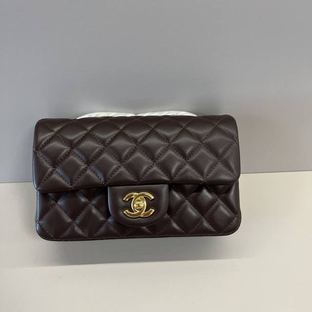 with gift box. Princess Dior, Dior high-end quality, you can compare the counter
