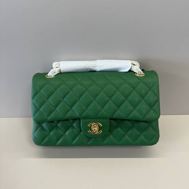 Lv Carmel handbag The woven handle design is very special It makes the whole bag