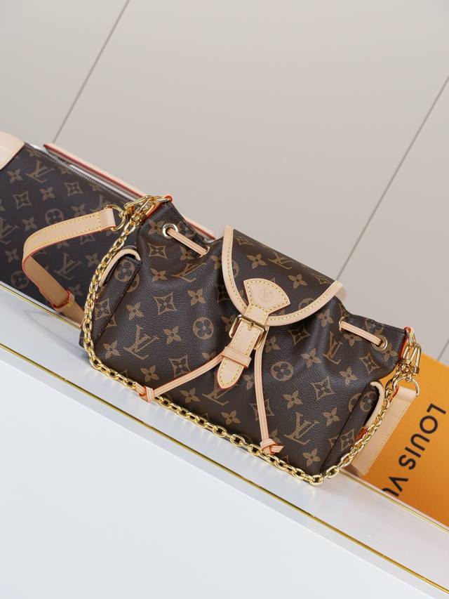 Coach Mini Rowan new Coach original pillow bag, Ykk original hardware with exqui