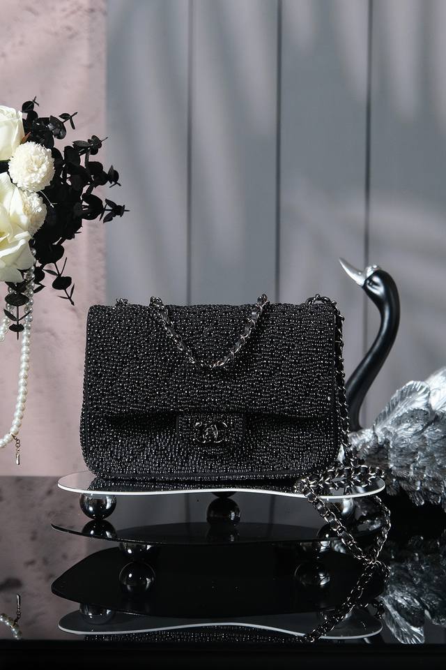 New with box Upgraded version! With chip! Size: 25*20Cm Lv Jungle Onthego Small