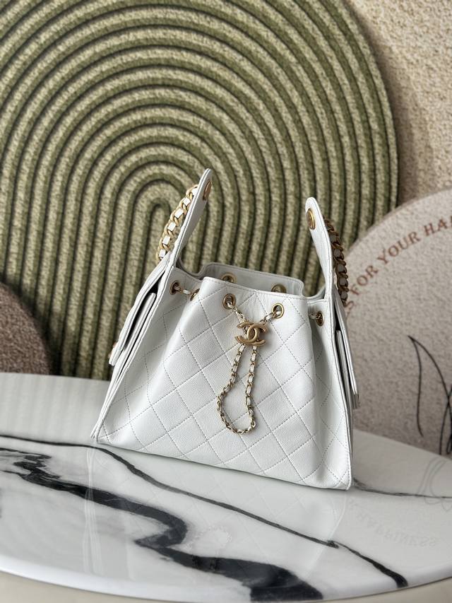 Loro Piana canvas tote bag Lp Loro Piana is a bag without any flaws It is good f