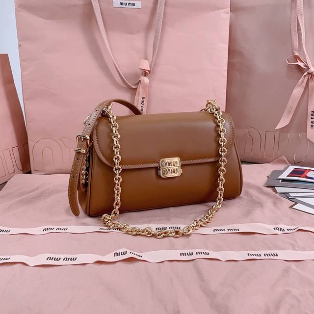 Cool Gucci Jungle hot mom bag Onthego The value is really super super high The f