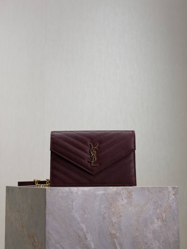 Pendant P20 with folding box size 24.23 Coach's new bucket makes my heart flutte