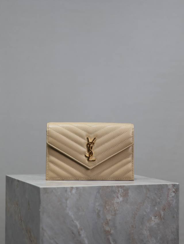 Pure leather Hermes. Hermes platinum bag The season for platinum bags is here Su