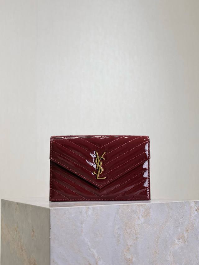 Coach Shopping Bag Many people like the Coach Shopping Bag Classic style! Can pu