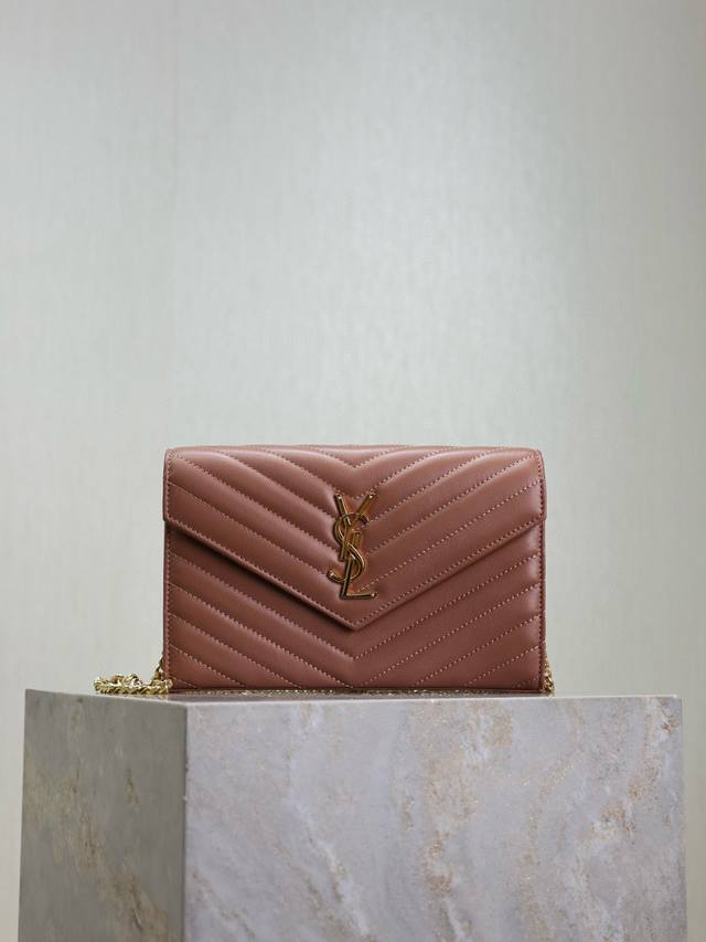 Prada hand-held shopping basket The texture is so beautiful The upper body is re