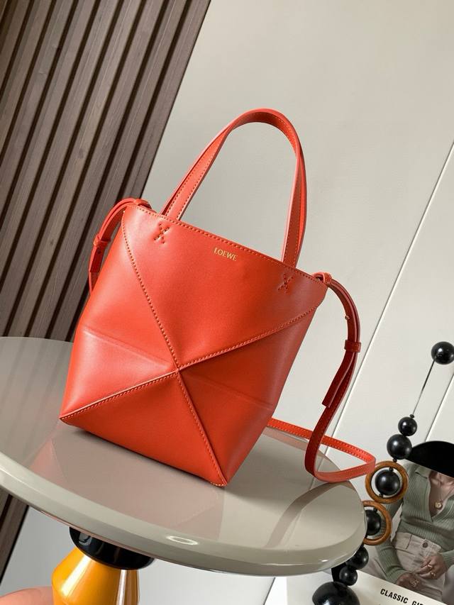 Cowhide version 2025 new Lv Louis Vuitton Wallet On Chain Ivy underarm bag ~~ Lv