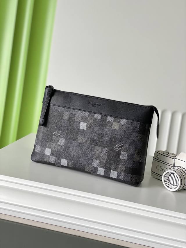 with full duty-free packaging Chanel denim heart chain bag Simple and durable, b
