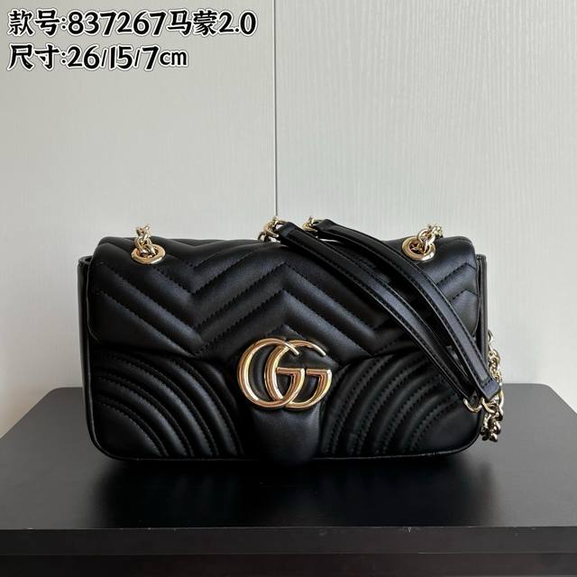 with box Chanel handbag bowling bag stylish and elegant direct god Chanel is wor