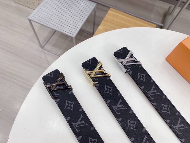 Fendi sneakers, casual shoes, exclusive official website, one-to-one mold openin