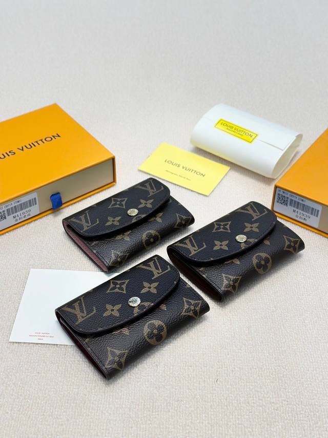 Corporate Dior Dior high-end luxury brand highlights high-end temperament Dior s