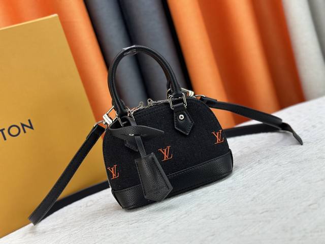Chip version Lv High quality messenger bag Classic old flower messenger I have t