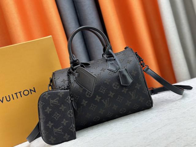 Lv Louis Vuitton pillow bag You will instantly become a goddess when you carry i