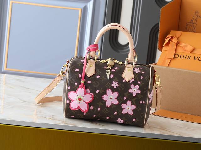 with box Size: 34*30Cm Large Mc shopping bag new product 23Ss Simple Mcm shoppin