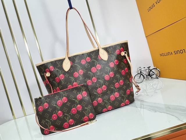 Gucci Airport Bag Fan Bingbing, Yang Mi, Liu Tao and other big stars have the sa