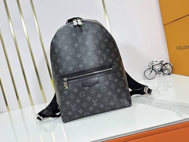 Large The new plaid bucket bag is really easy to carry, the shoulder strap is ad
