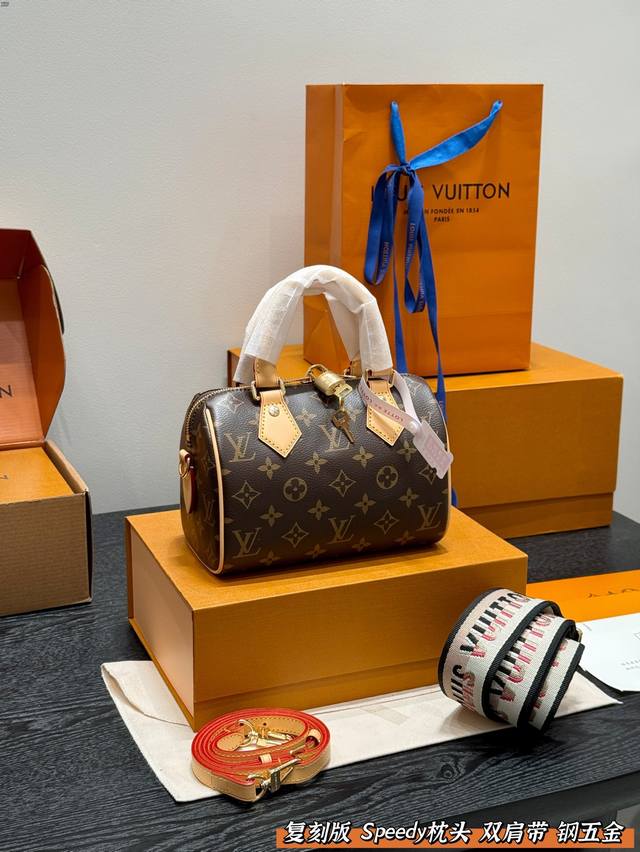 with box leather Size: 25*17Cm L's Diane baguette handbag So elegant! The feelin