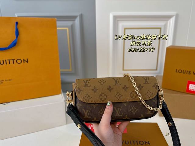 Small and large with box Prada tote bag shopping bag Elegant and casual nylon ma