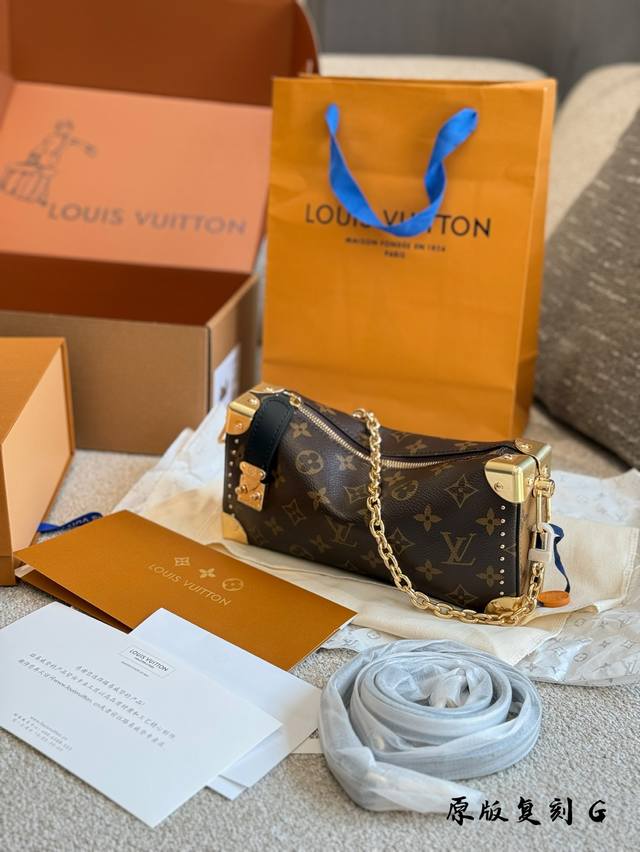 with folding box size 22.17 Louis Vuitton Lv denim camera bag Retro and elegant,